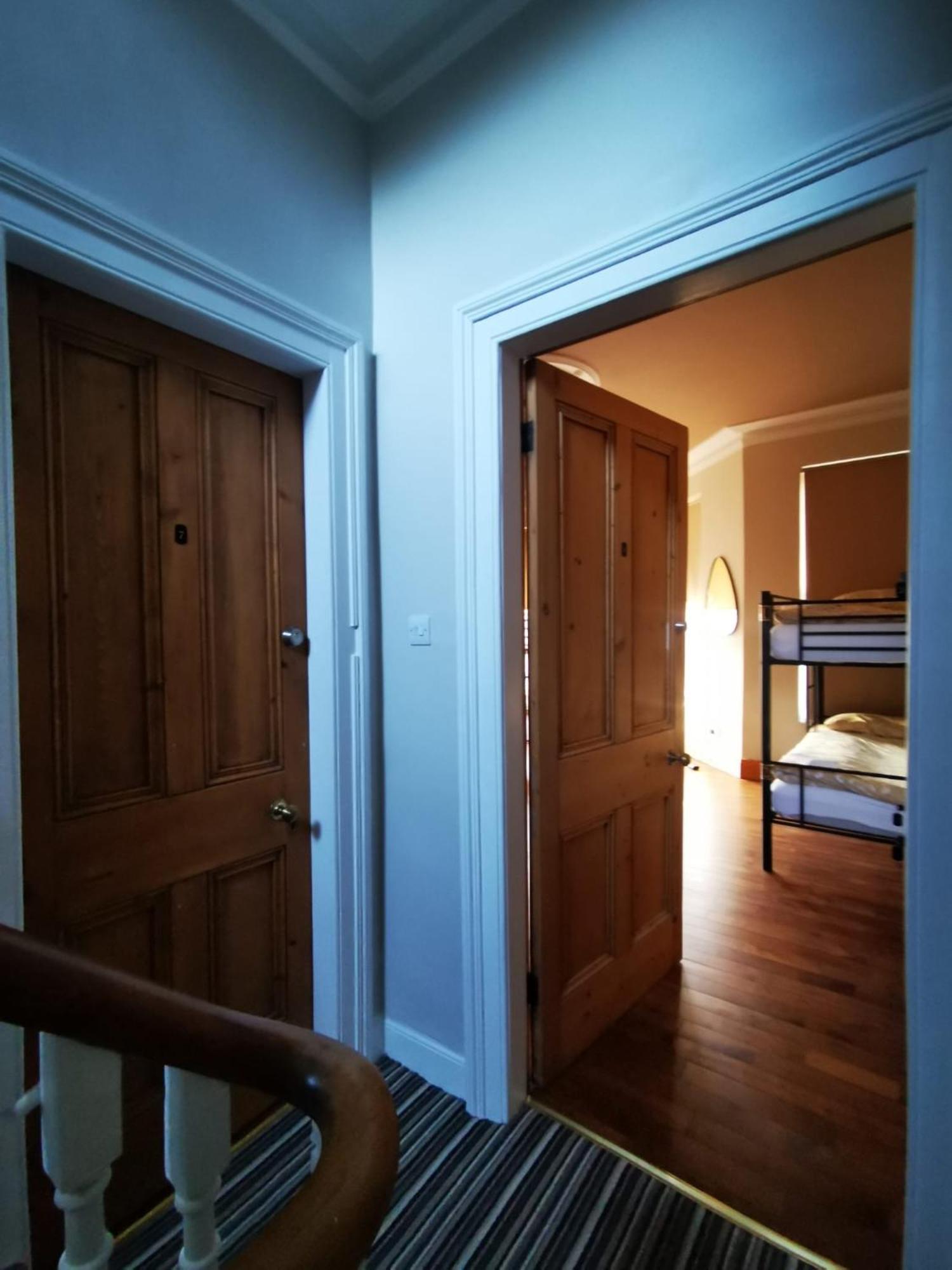 Gr8 Hostel At The Mount Belfast Buitenkant foto